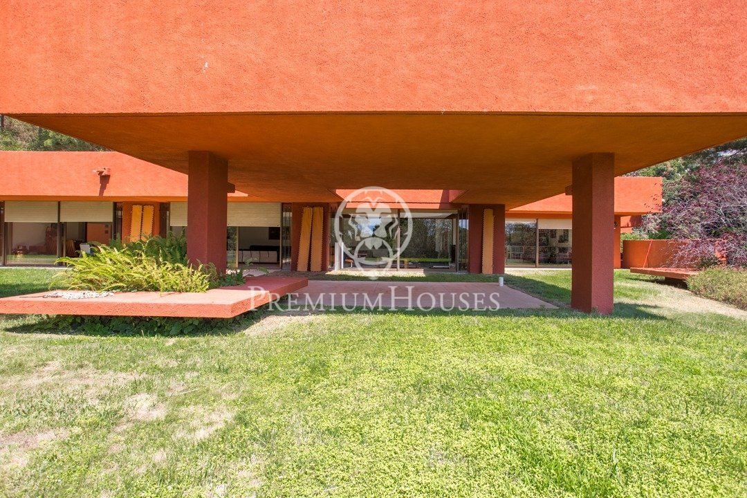 Large Property For Sale With Sea Views In Mataró In Mataró, Catalonia