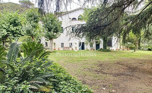Country House in Sant Cebria de Vallalta, Catalonia, Spain 1