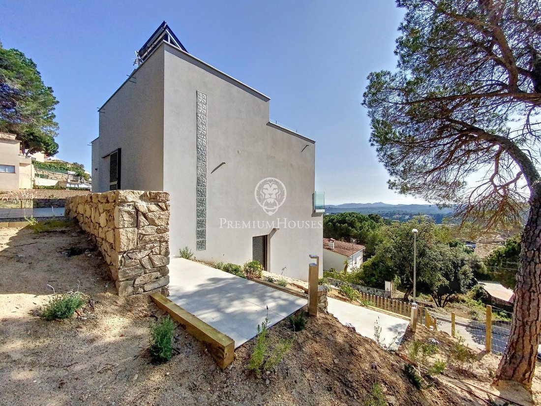 New Development Of Single Family Homes For In Lloret De Mar, Catalonia