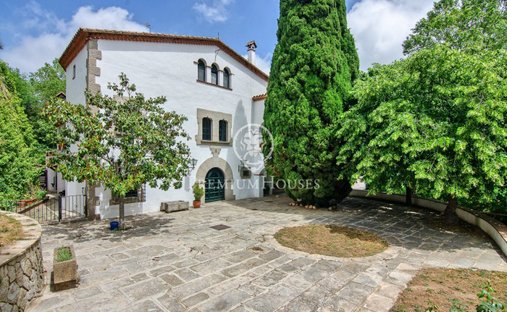Country House in Orrius, Catalonia, Spain 1