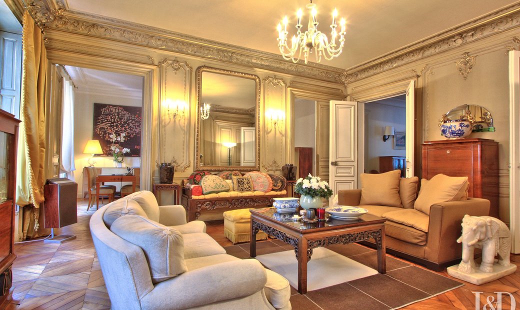 Rare And Sumptuous Apartment Golden Triangle In Paris, île De France ...