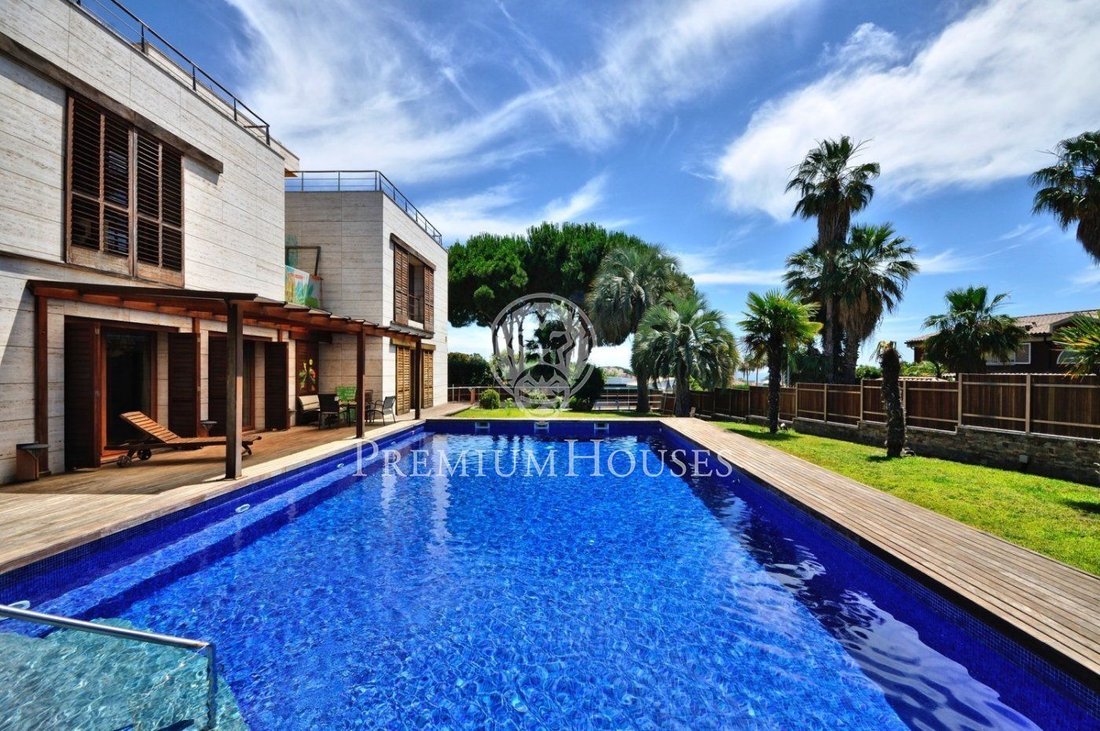 House in el Masnou, Catalonia, Spain 2 - 10609590