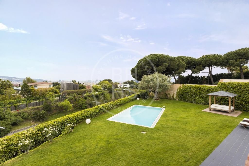 Barcelona House In Barcelona, Catalonia, Spain For Sale (12732410)