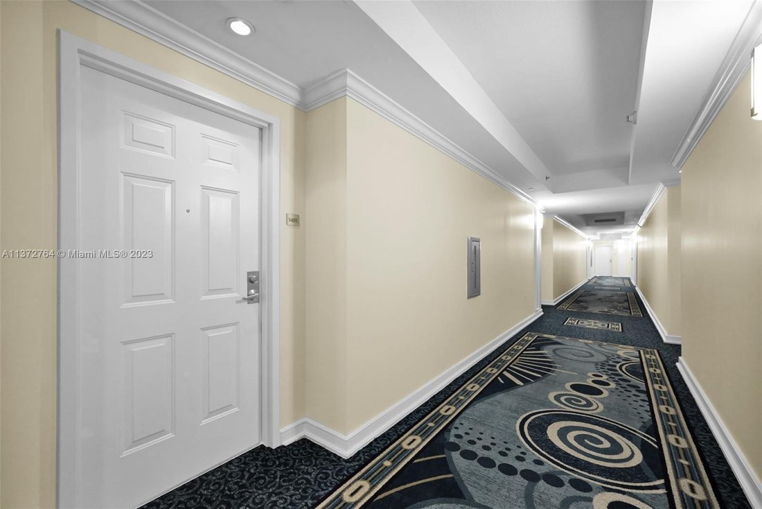 Condo in Fort Lauderdale, Florida, United States 2 - 12736140