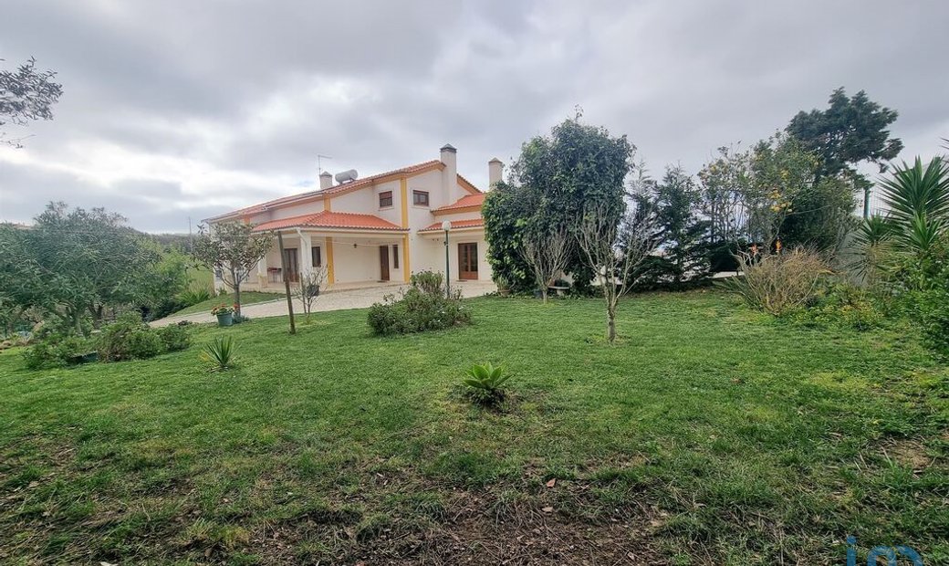 Lourinhã Town House In Lourinhã, Portugal For Sale (12730152)