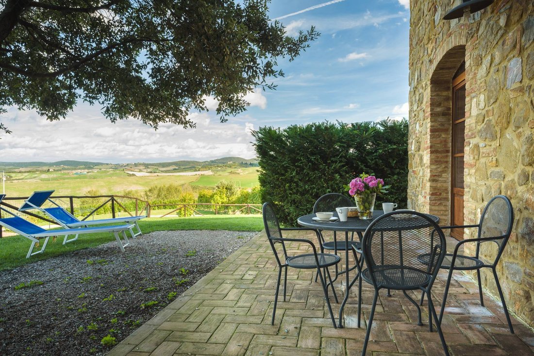 Appartamento In Vendita A Montalcino In Montalcino, Tuscany, Italy For Sale (12735759)