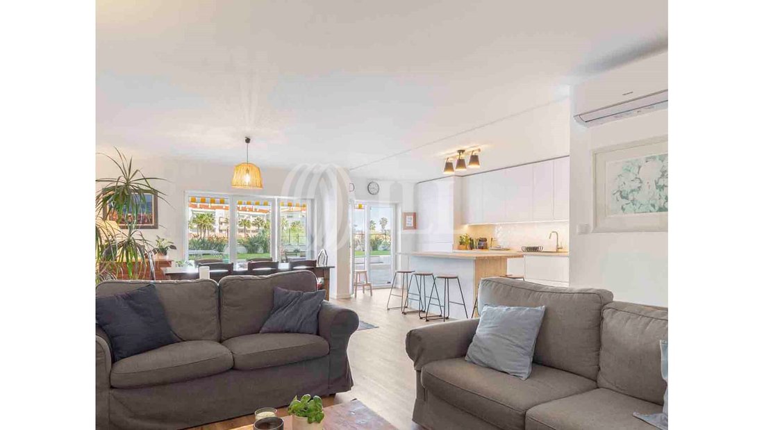 Apartment 4 Bedrooms Sale Cascais In Cascais, Portugal For Sale (12735936)