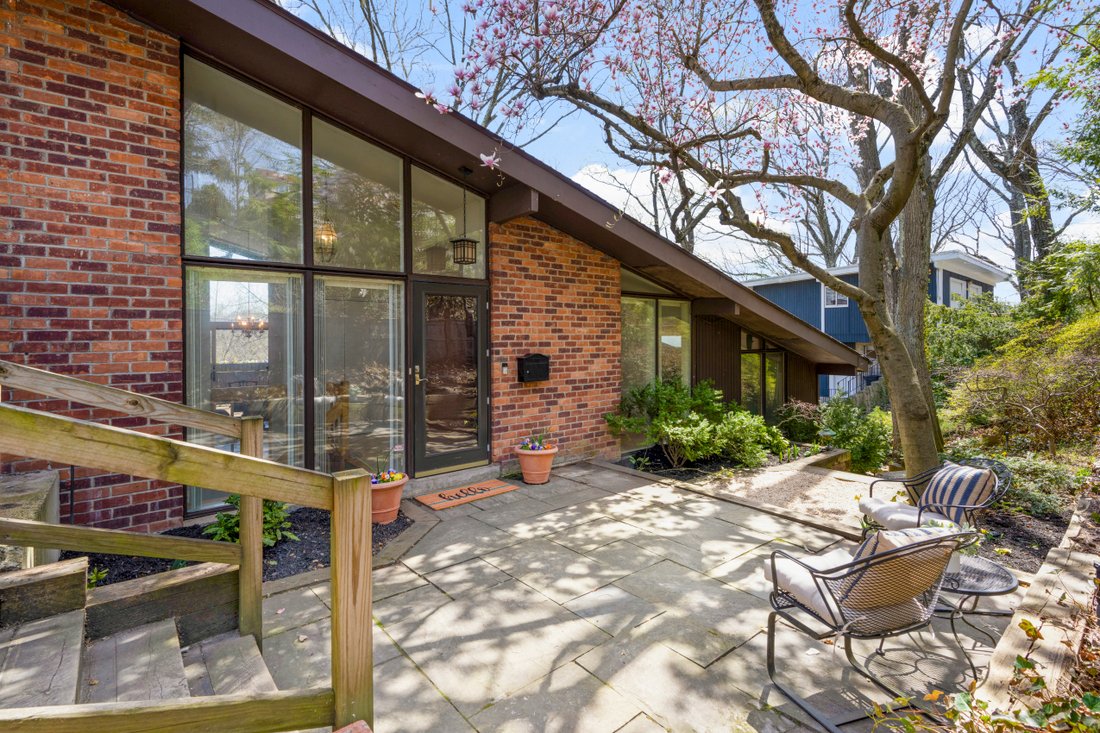 Stunning Mid Century Modern Home In Hartsdale, New York, United States For Sale (12729425)