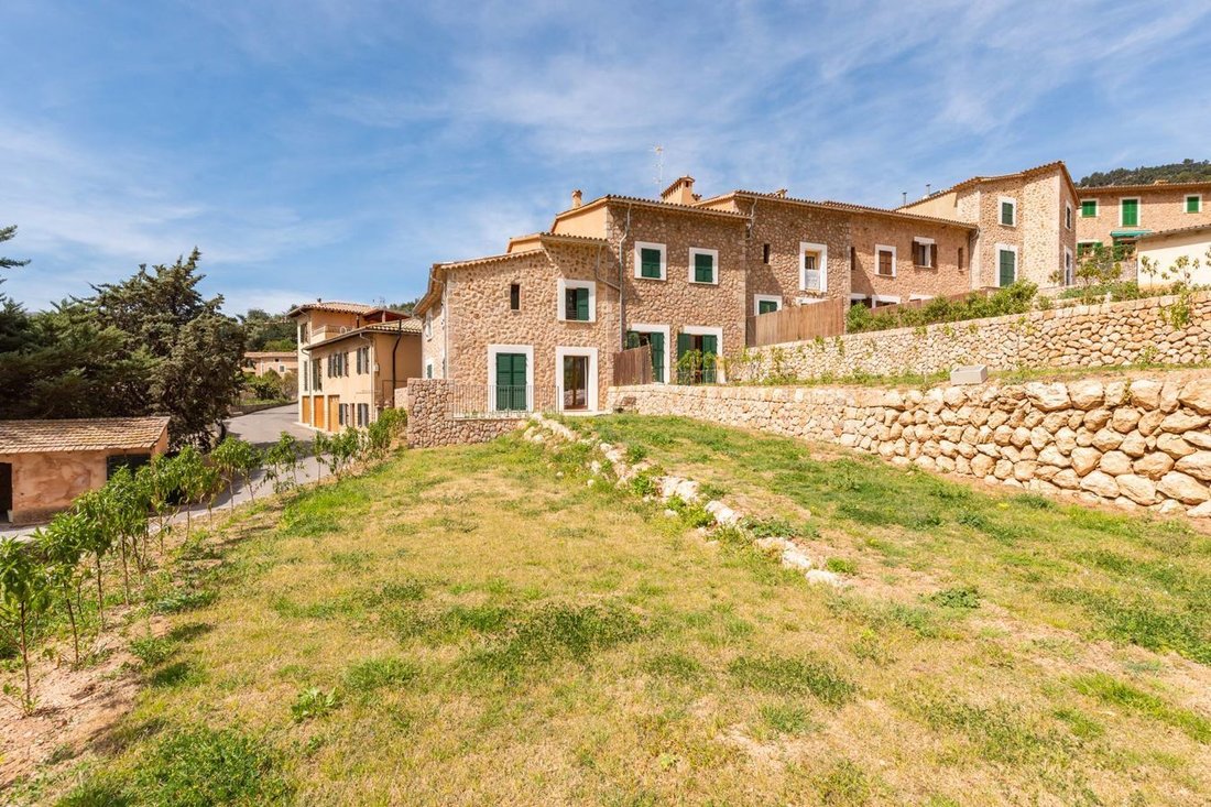 Fornalutx Town House In Fornalutx, Balearic Islands, Spain For Sale
