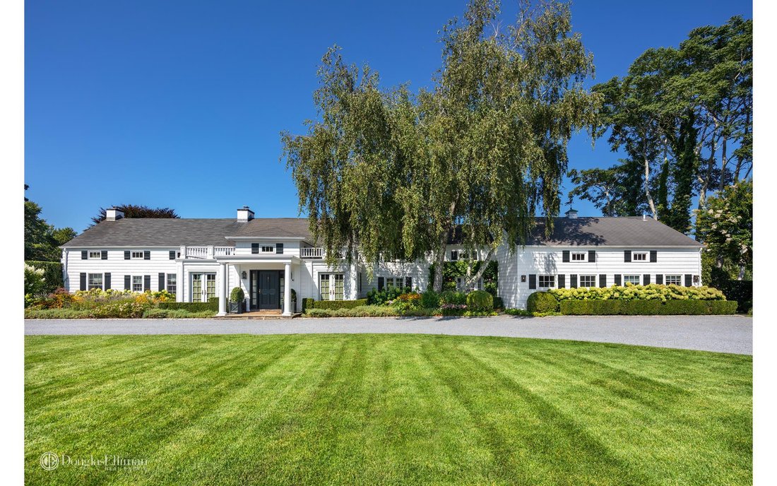 House Remsenburg In Remsenburg Speonk, New York, United States For Sale