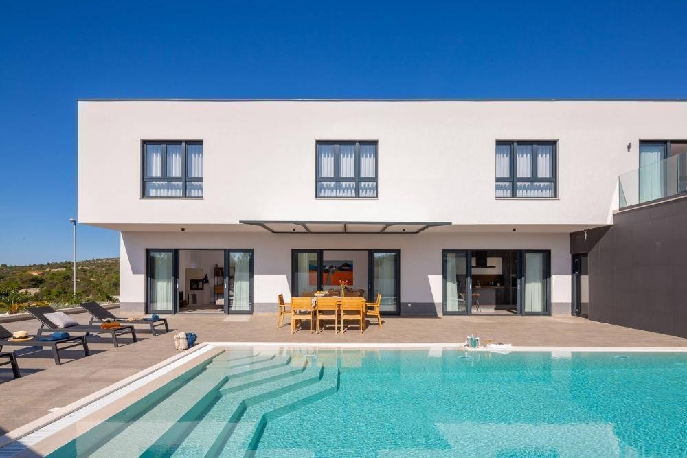 Villa in Milna, Split-Dalmatia County, Croatia 2 - 12729647