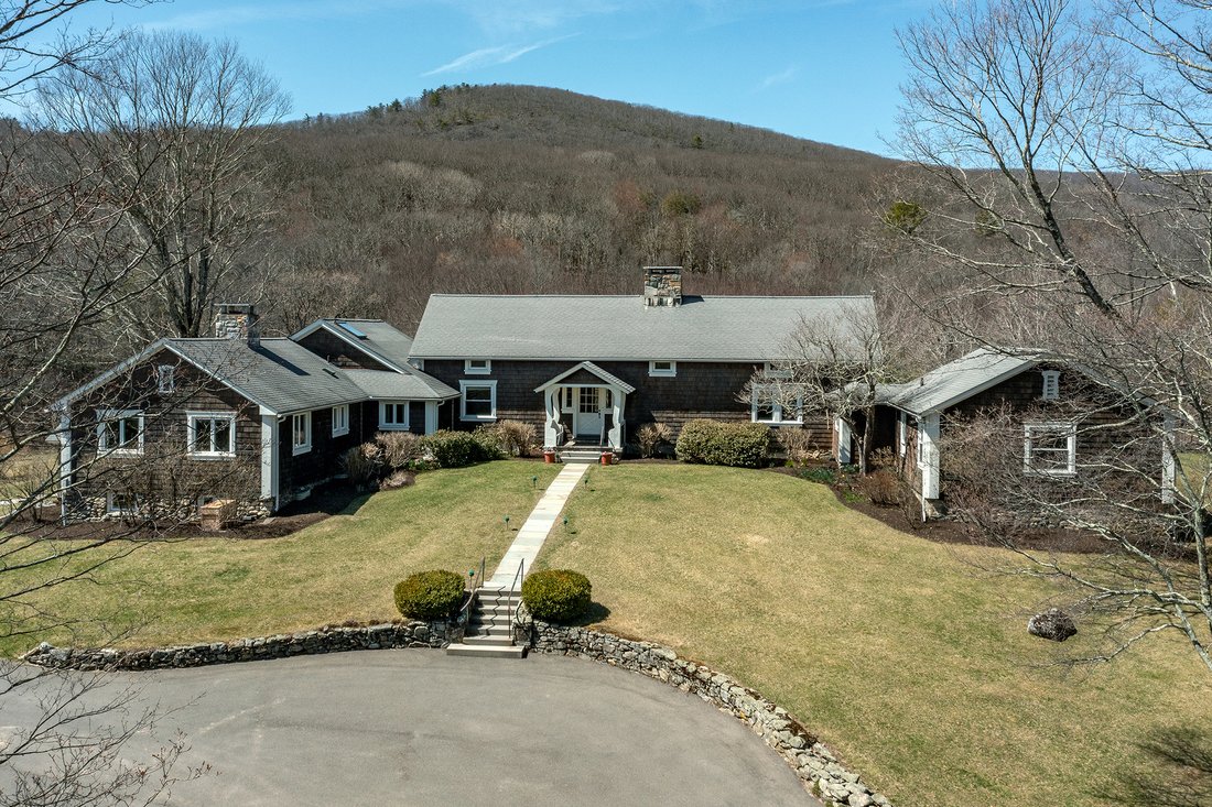 272 Under Mountain Road In Salisbury, Connecticut, United States For Sale (12729097)