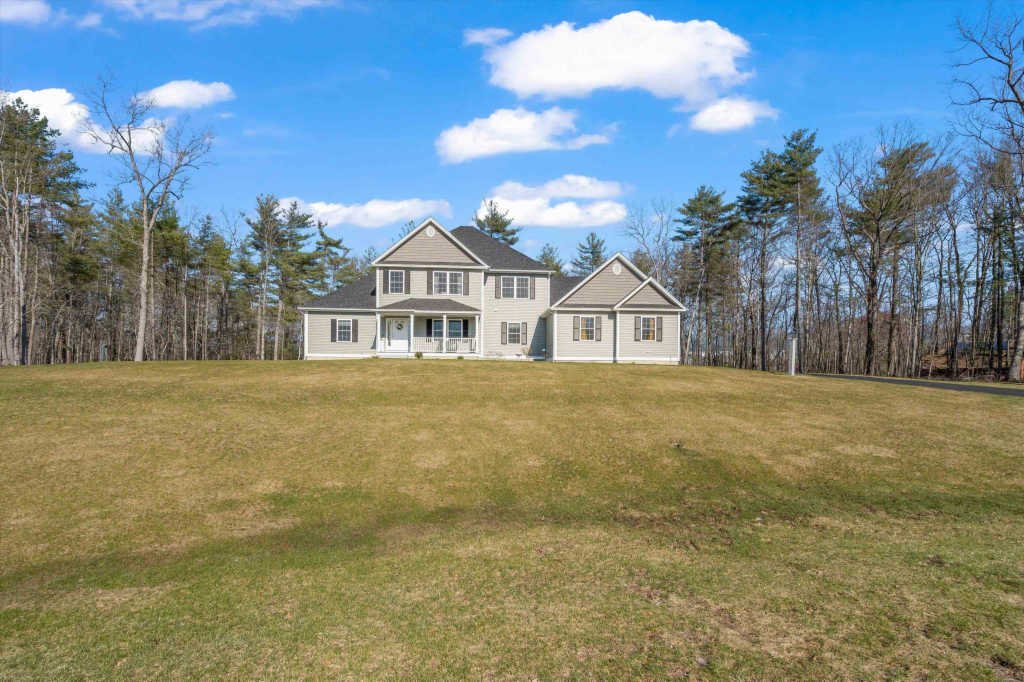 single-family-detached-in-hooksett-new-hampshire-vereinigte-staaten