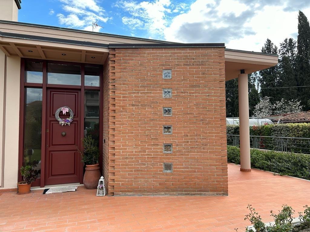 Villa in Castelfranco di Sotto, Tuscany, Italy 1 - 12568657
