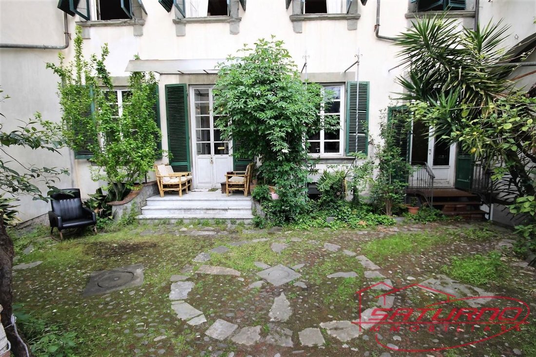 Apartment in Historic Center, Lucca, Tuscany 1 - 12740078