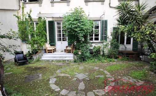 Apartment in Historic Center, Lucca, Tuscany 1