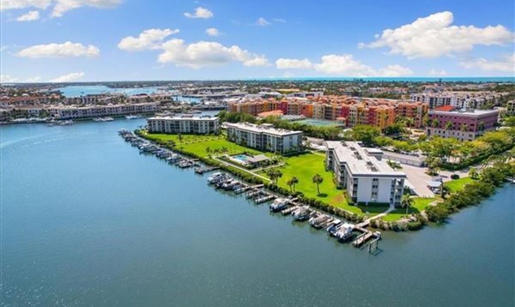 Immaculate Condo With Boat Slip In Naples, Florida, United States For