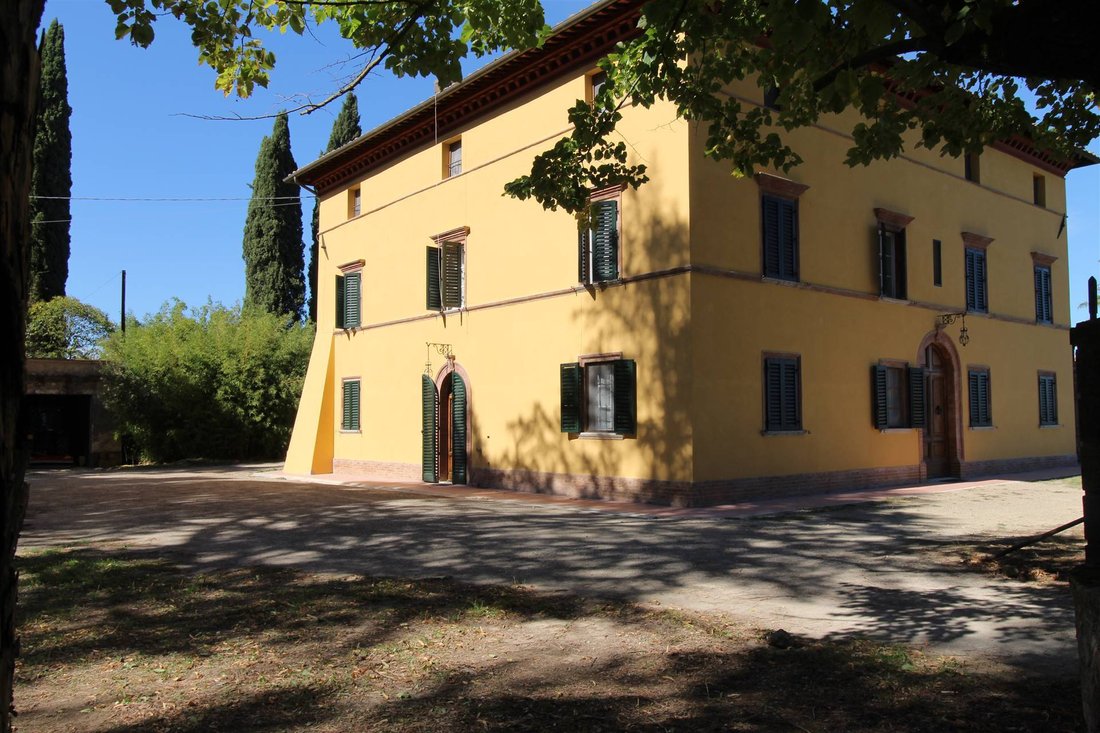 Otros en Monteriggioni, Toscana, Italia 1 - 12741437