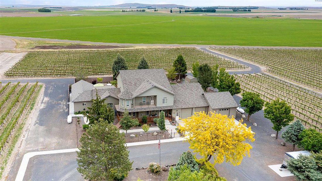 Prosser, Washington, United States 2 - 11712616
