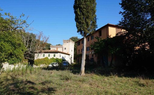 Castle for Sale in San Clemente, Tuscany, Italy