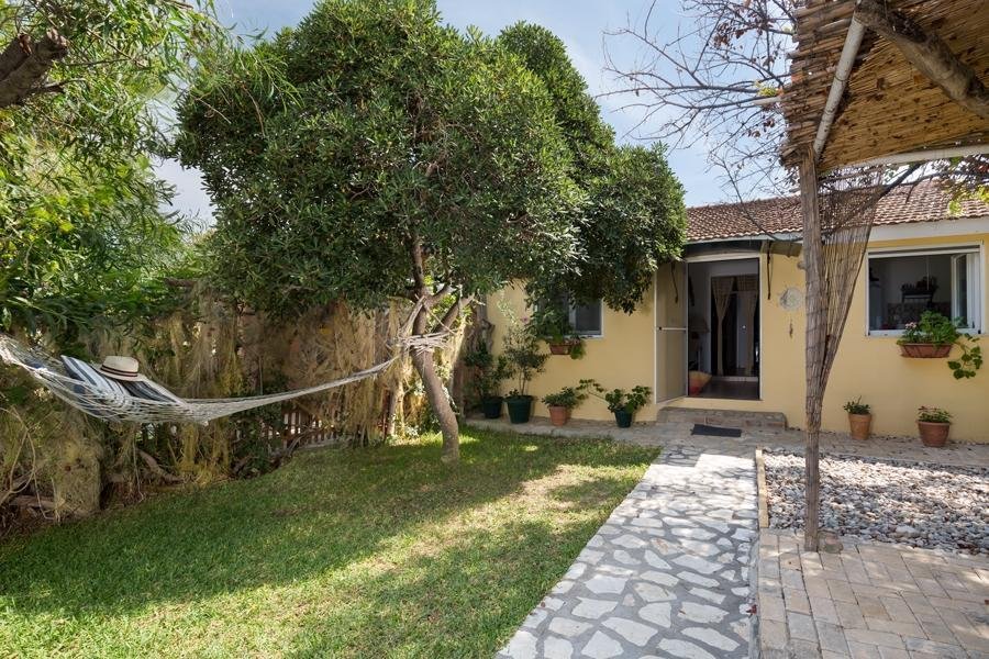 Beautiful 2 Bedroom Oceanside Detached House In Lefkimmi, In Lefkimmi