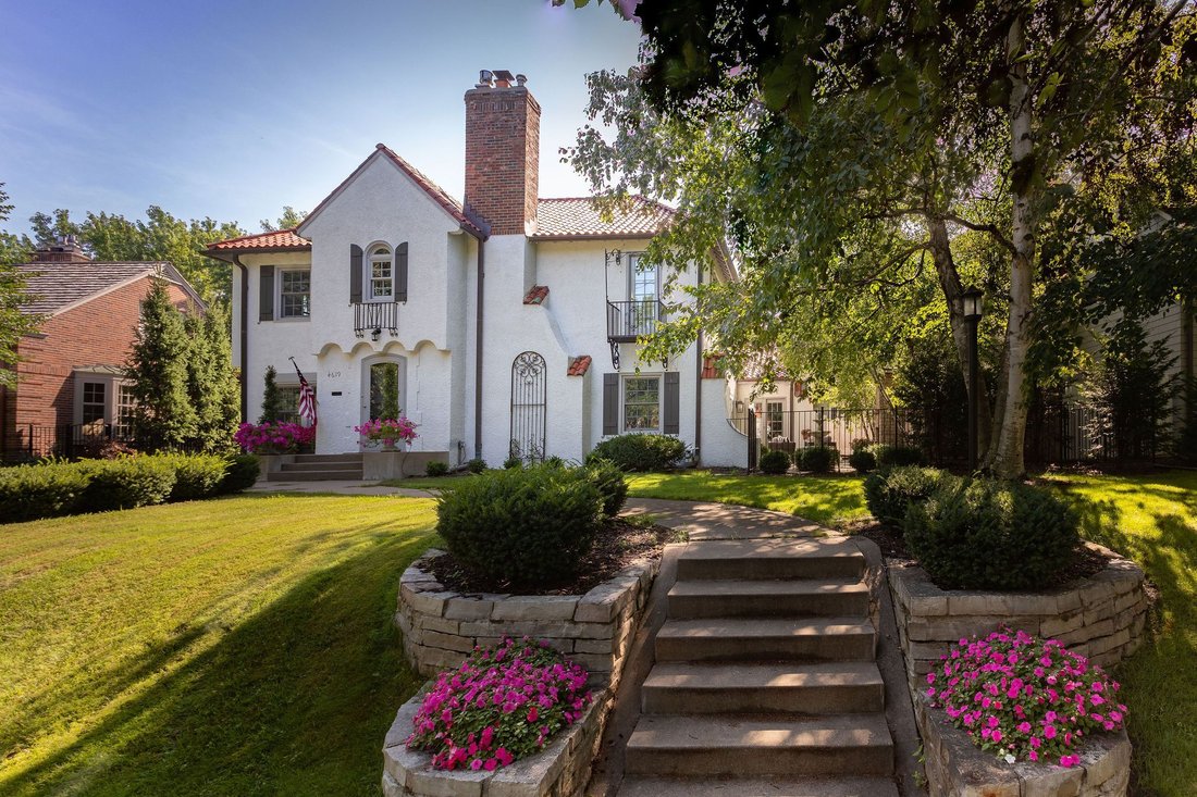 4619 Edina Boulevard, Edina, Mn, 55424 In Edina, Minnesota, United