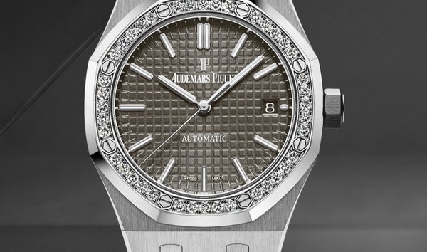 Audemars Piguet Royal Oak 15451ST.ZZ1256ST.02 Selfwinding in Stainless Steel with Diamond Set Bezel (12742929)