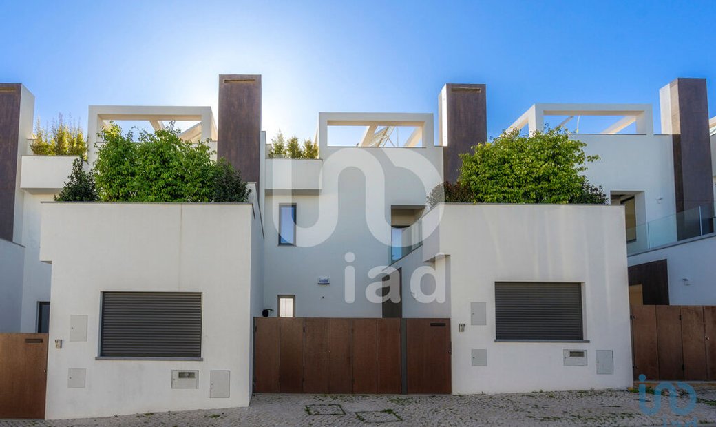 Olhão Town House In Olhão, Algarve, Portugal For Sale (12742945)