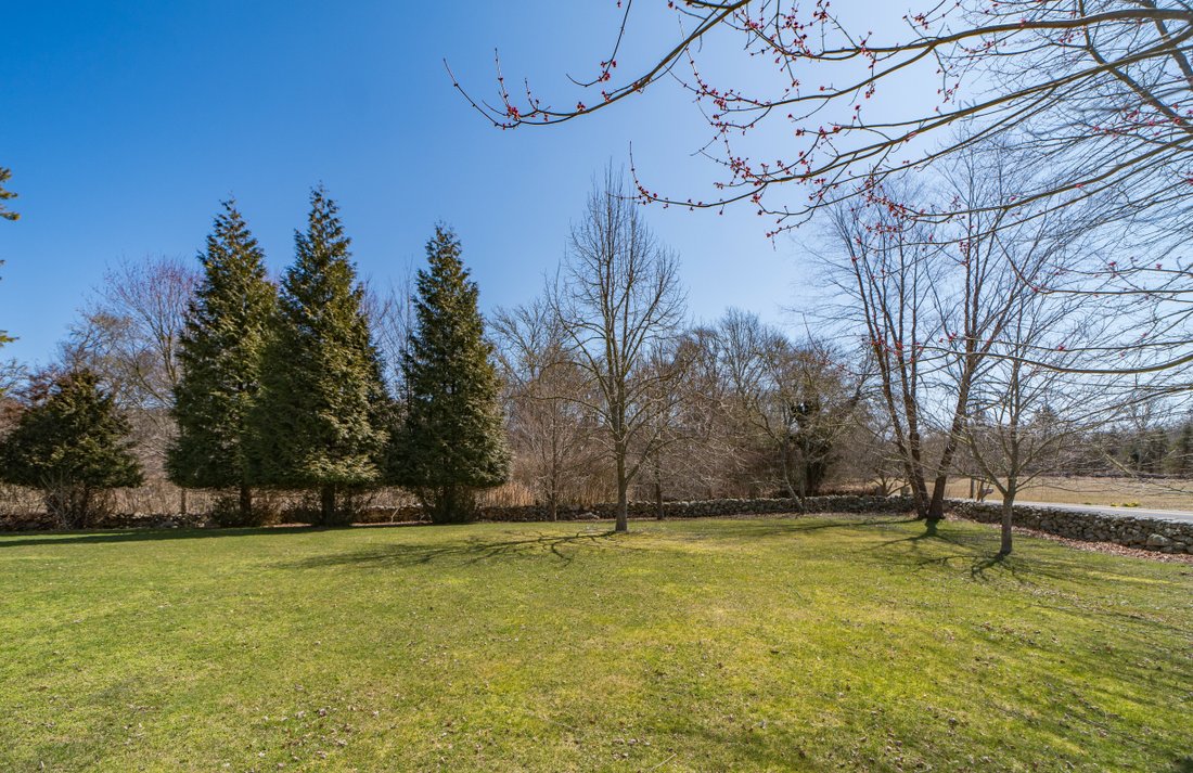 65 Mullin Hill Rd In Little Compton, Rhode Island, United States For