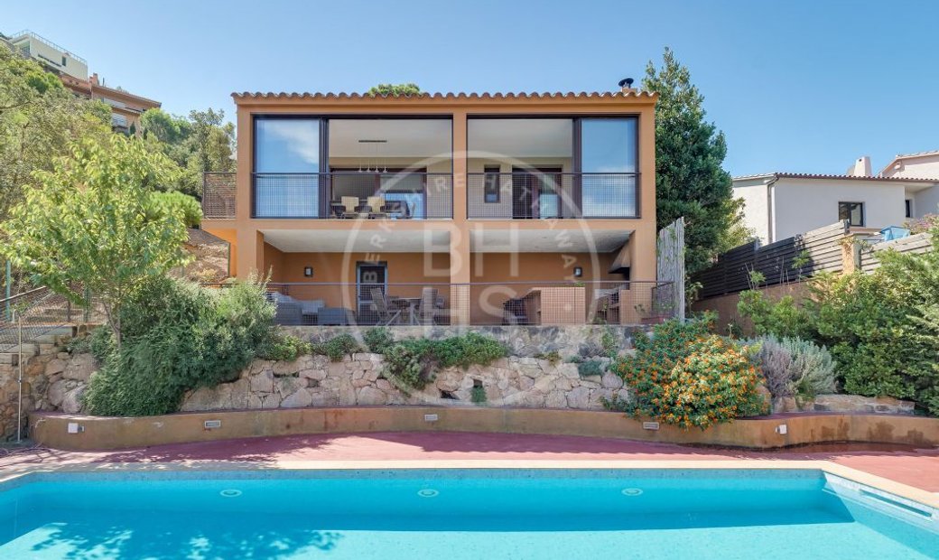 Begur House In Begur, Catalonia, Spain For Sale (12744255)
