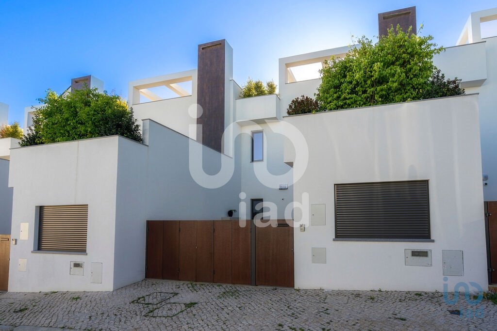 Olhão Town House In Olhão, Portugal For Sale (12743013)