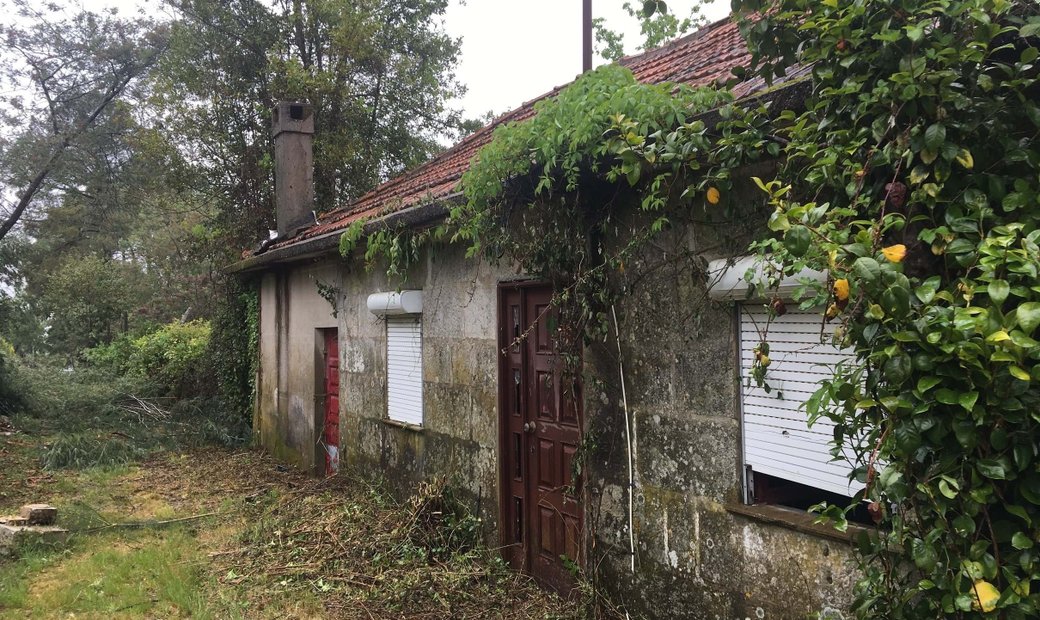 Land Of 71,850 M2 In Gerês With House And Dans Venda Nova, Vila Real