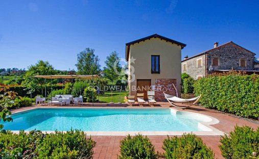 Casa di campagna a Verpiana, Toscana, Italia 1