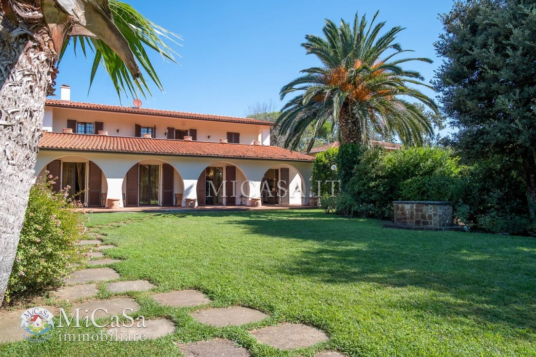 Villa in Tirrenia, Pisa, Italy 5 - 10769993