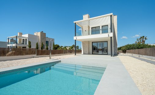 Villa in Llucmajor, Balearic Islands, Spain 1