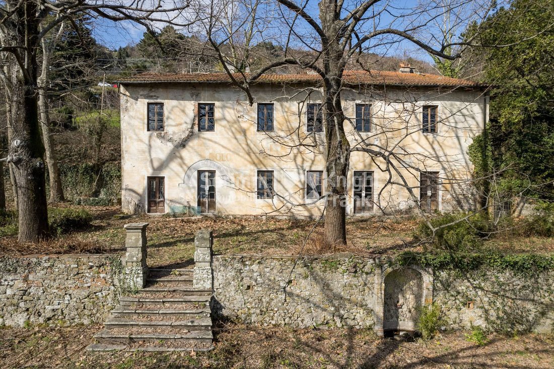 Country House in Pieve di Brancoli, Lucca, Tuscany 2 - 12745684