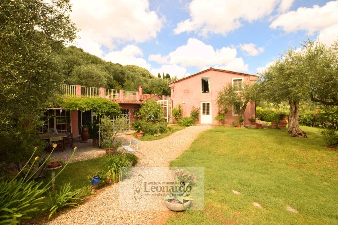 Villa in Bargecchia, Tuscany, Italy 1 - 12744861