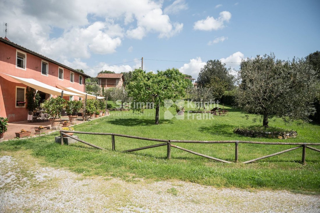Country House in Area Monte San Quirico - Sant'Alessio, Lucca, Tuscany 5 - 12745395