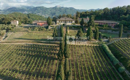 Villa a Lucca, Toscana, Italia 1