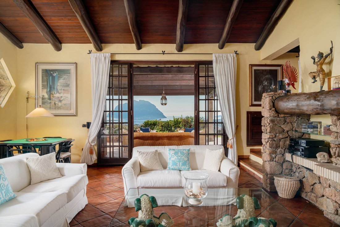 Villa in Loiri Porto San Paolo, Sardinia, Italy 4 - 12745483
