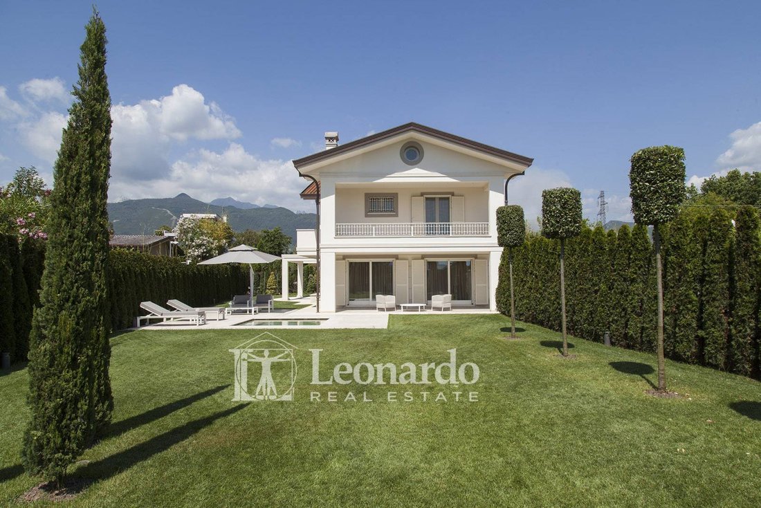 , Villa For Sale In Forte Dei Marmi, Centro In Forte Dei Marmi, Tuscany