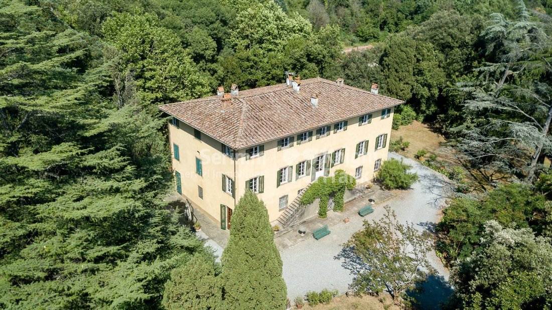 Villa in San Macario In Piano, Lucca, Tuscany 3 - 12745457