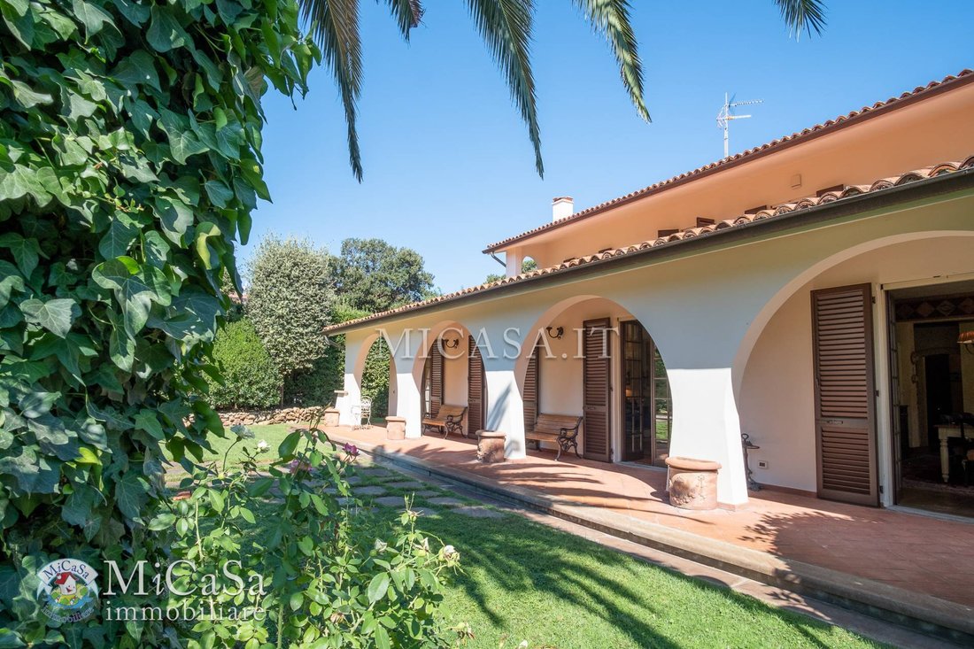 Villa in Tirrenia, Pisa, Italy 3 - 10769993
