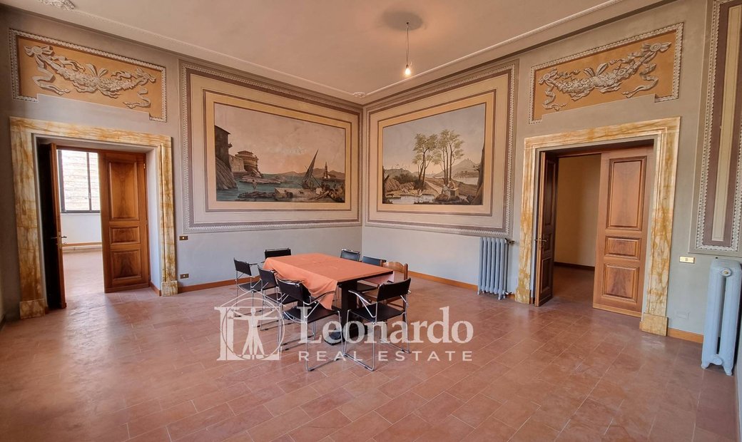 Apartment For Sale In Pietrasanta, Centro In Pietrasanta, Tuscany, Italy For Sale (12745522)