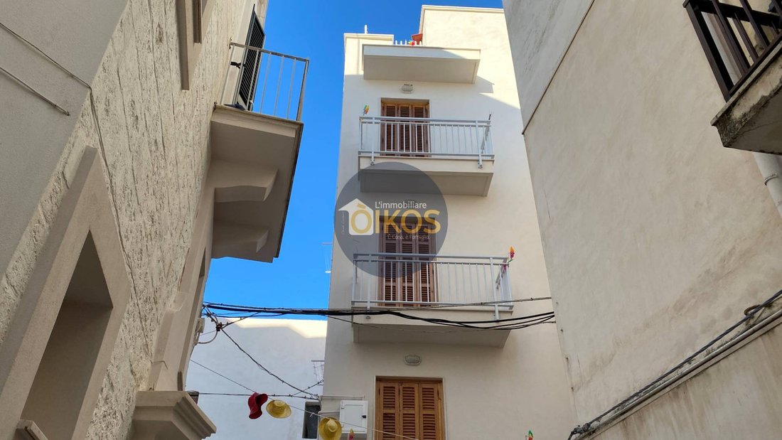 Casa Indipendente In Vendita A Monopoli In Monopoli, Apulia, Italy For