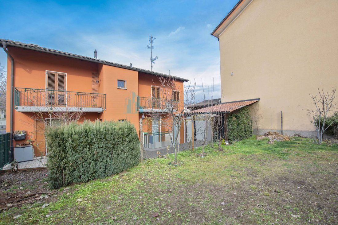 House in Chiasso, Ticino, Switzerland 4 - 12745305