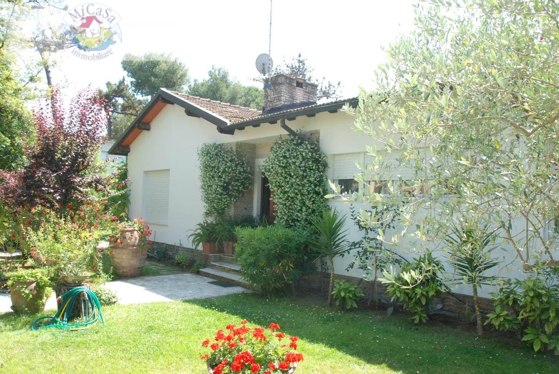 Villa in Tirrenia, Pisa, Italy 3 - 10767599