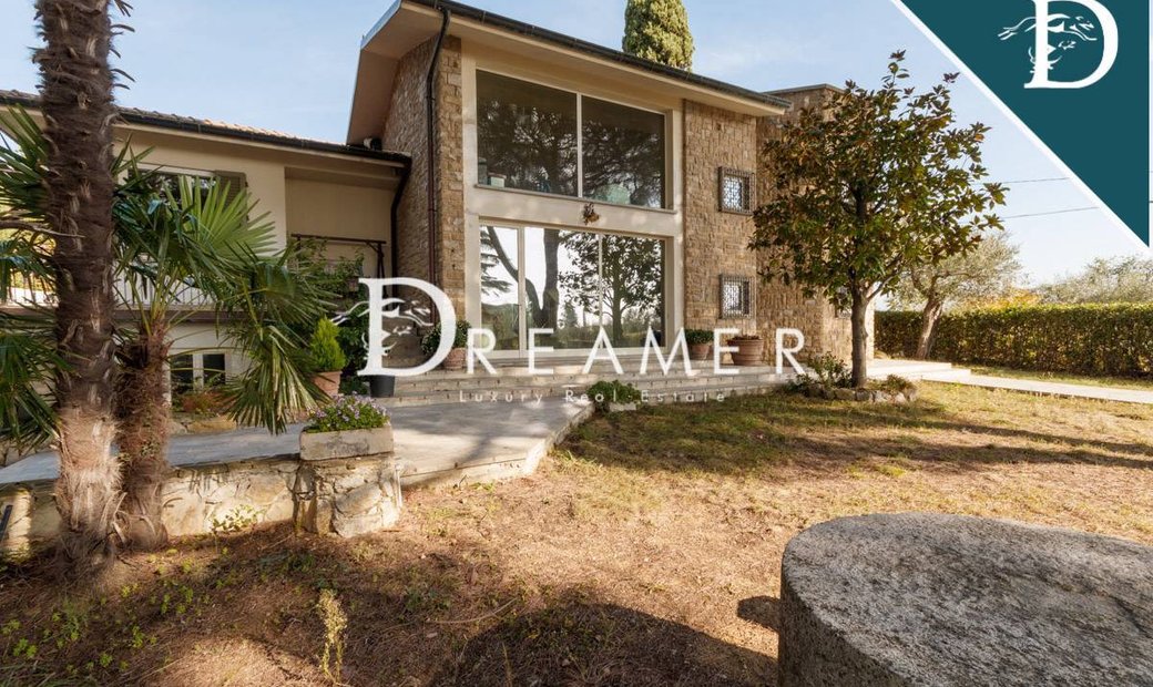 Villa In Vendita A Montecatini Terme, In Montecatini Terme, Tuscany