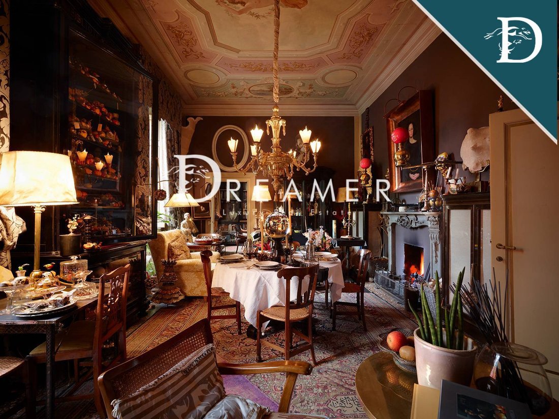 Flat For Sale In Firenze, Centro Oltrarno In Florence, Tuscany, Italy For Sale (12745974)