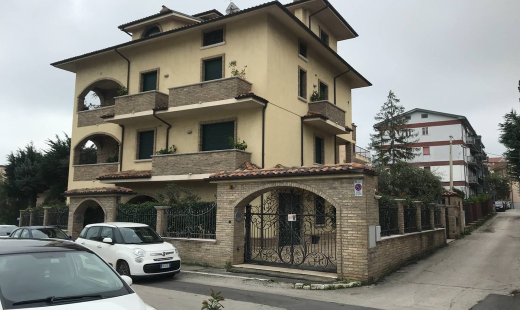 Villa In Vendita A Vasto, Zona Centrale In Vasto, Abruzzo, Italy For